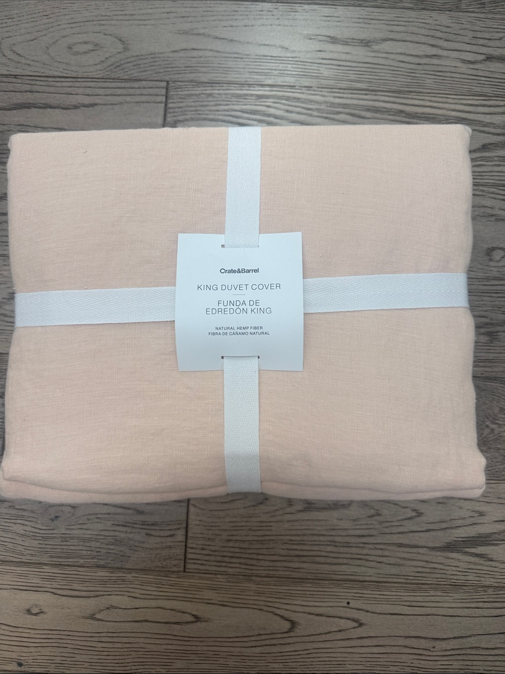 Crate&Barrel King Duvet Cover in Soft Pink - NWT plus 3 euro shams